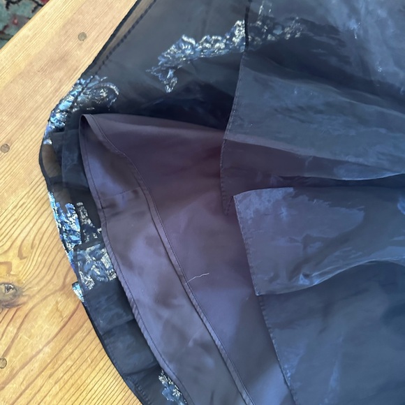 ML Monique Lhuillier Floral Metallic Mini Dress
ML Monique Lhuillier NWOT - Picture 4 of 8